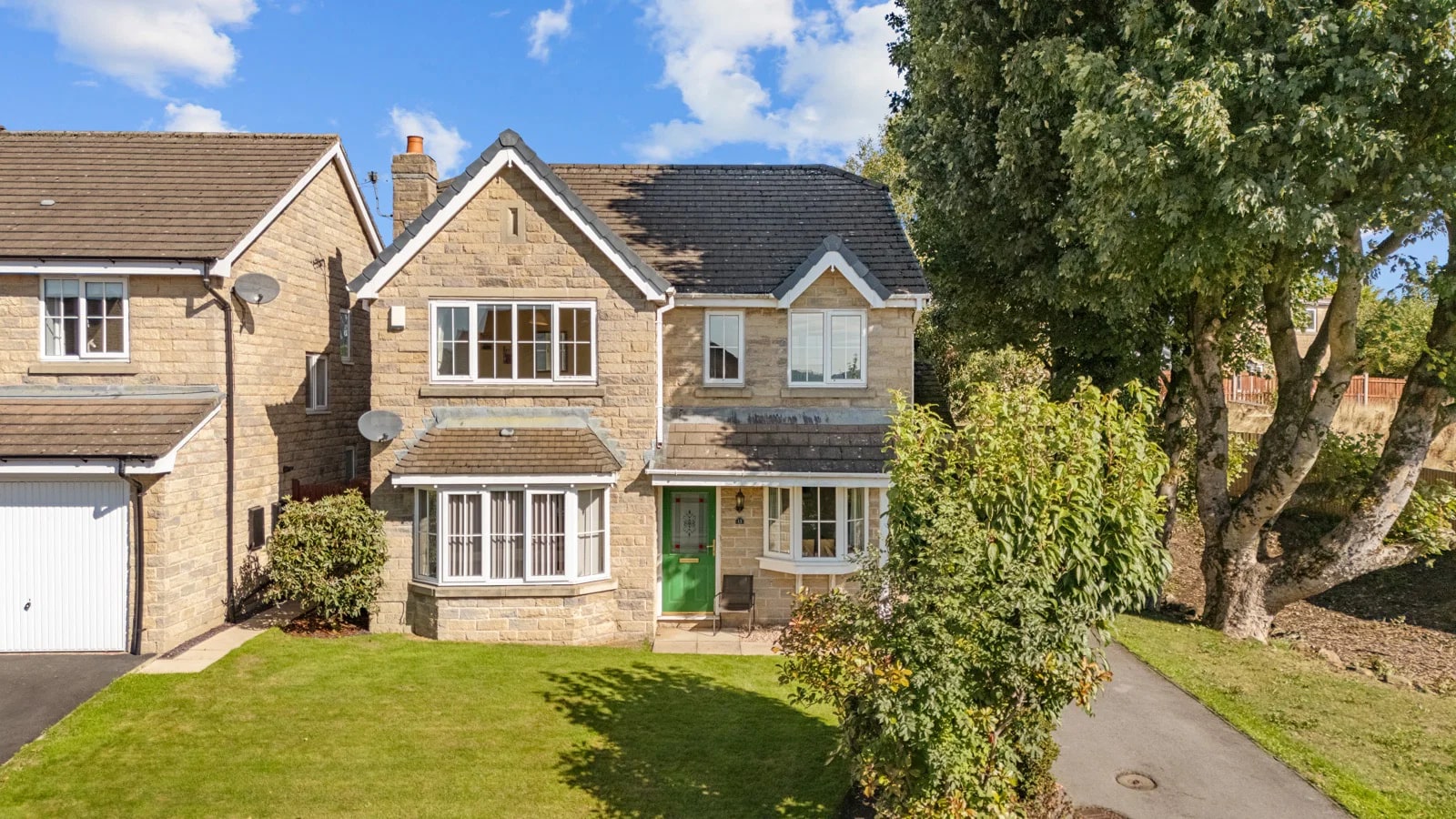 Oakhall Park, Thornton, 4 bedroom detached house sold subject to contract in Thornton