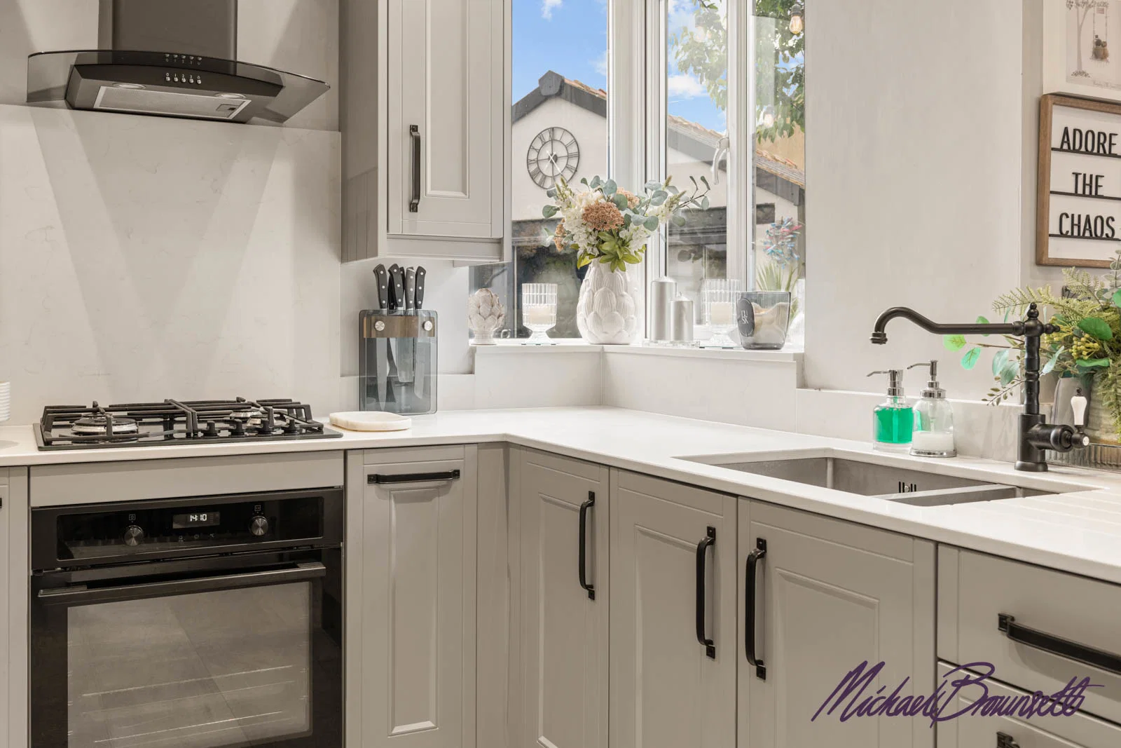 A kitchen reset before a viewing